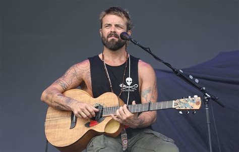 Xavier Rudd's The Earth Awakens Concert: A Fusion of Indigenous Sounds and Environmental Consciousness!